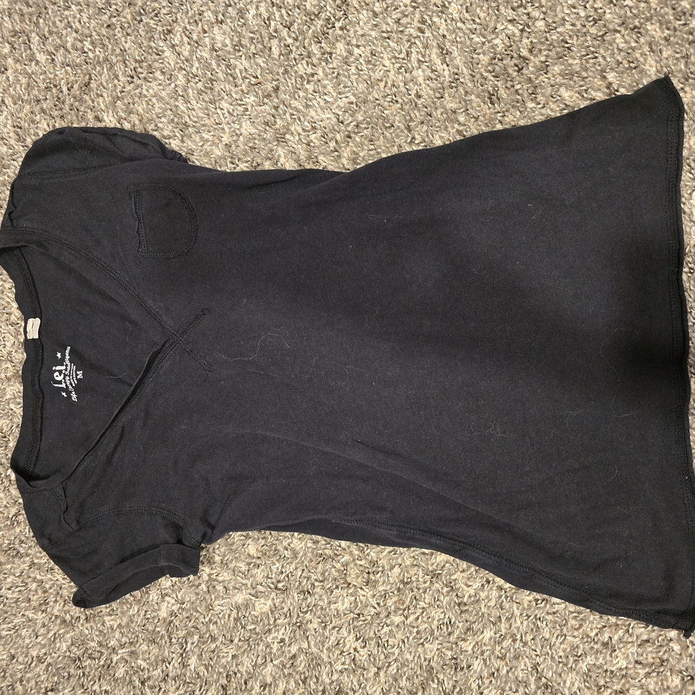 lei Black Fitted Short Sleeve T-Shirt